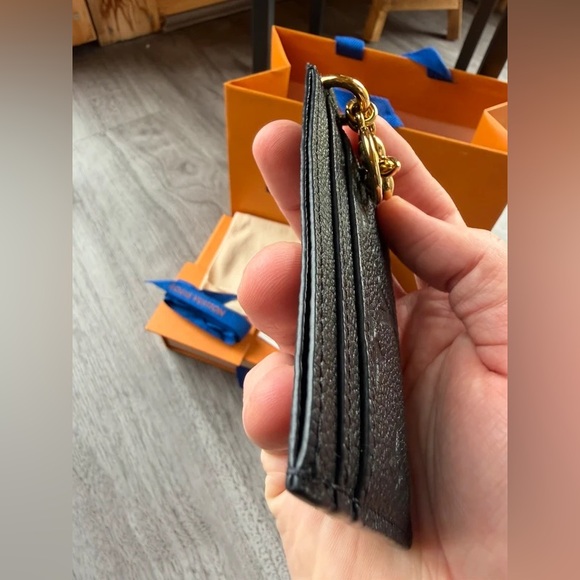 Louis Vuitton LV Charms Card Holder - Picture 11 of 16